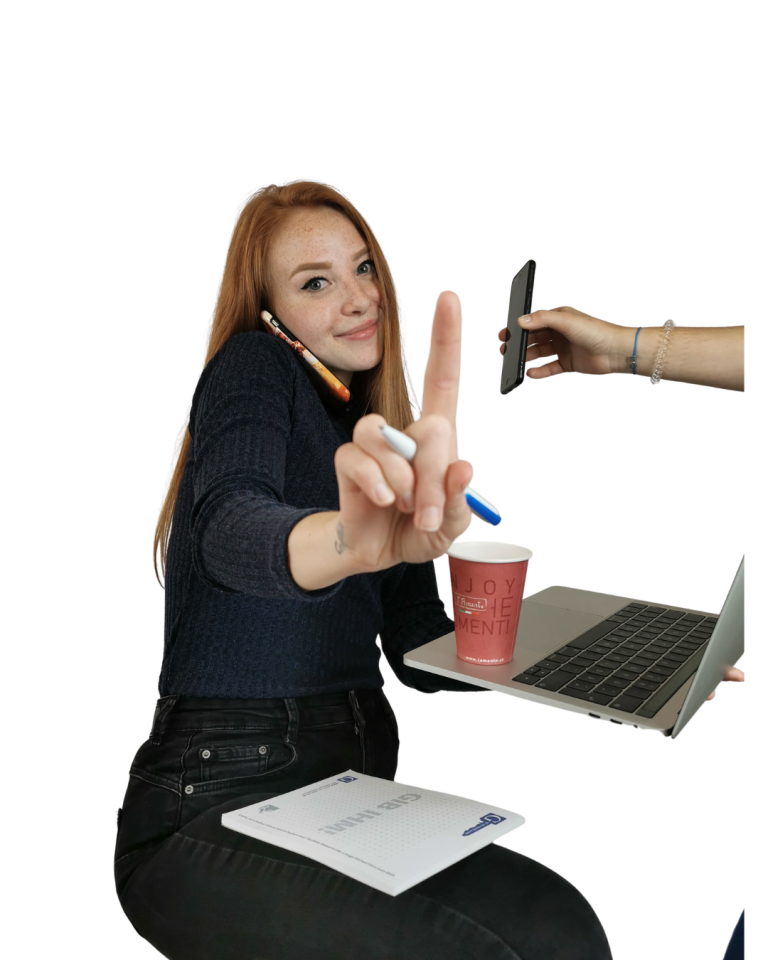 Aylin_Jobs_working